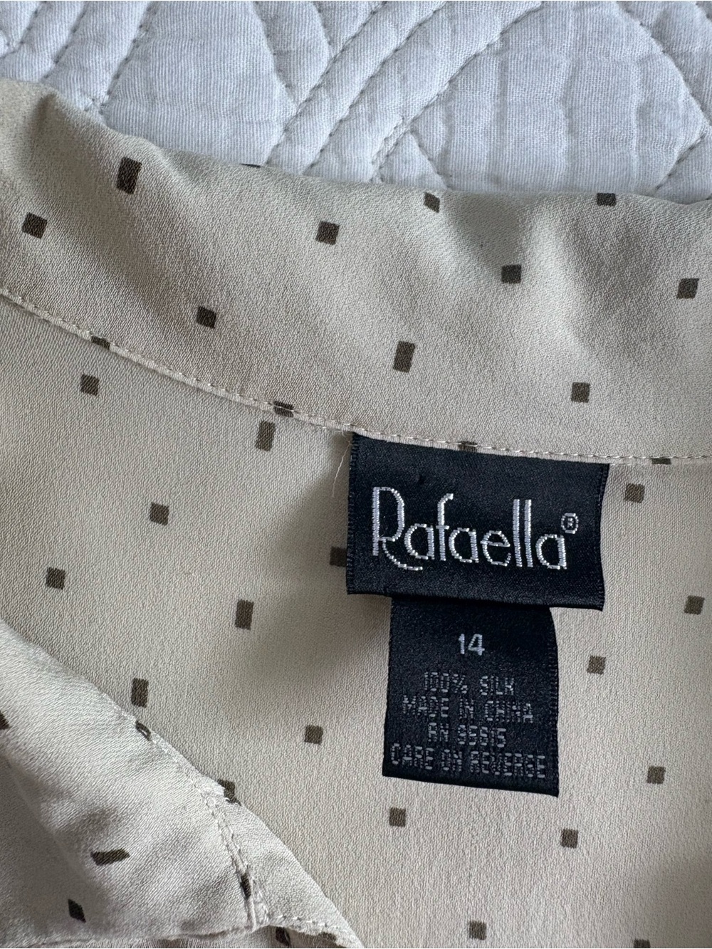 Silk Vintage Button Down Size 14 Cream with Brown Geometric Print - Picture 8 of 9